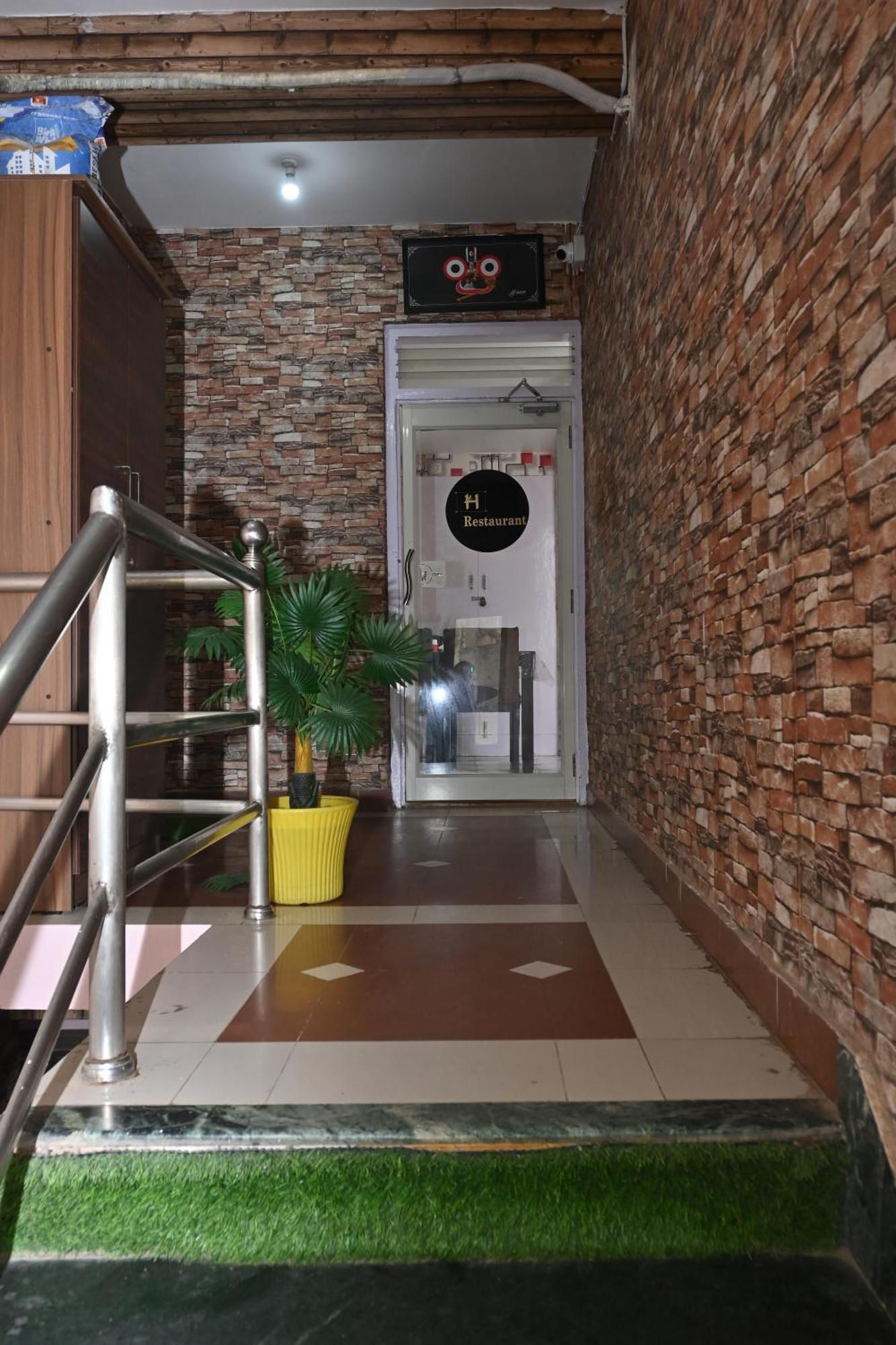 Hotel The Finch Puri Εξωτερικό φωτογραφία
